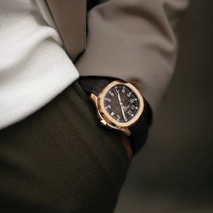 Relógio Nibosi Masculino Com pulseira de borracha preta e visor preto
