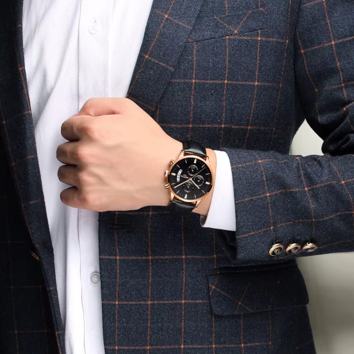 Relógio Nibosi Clássico Masculino com pulseira de couro preta com visor preto