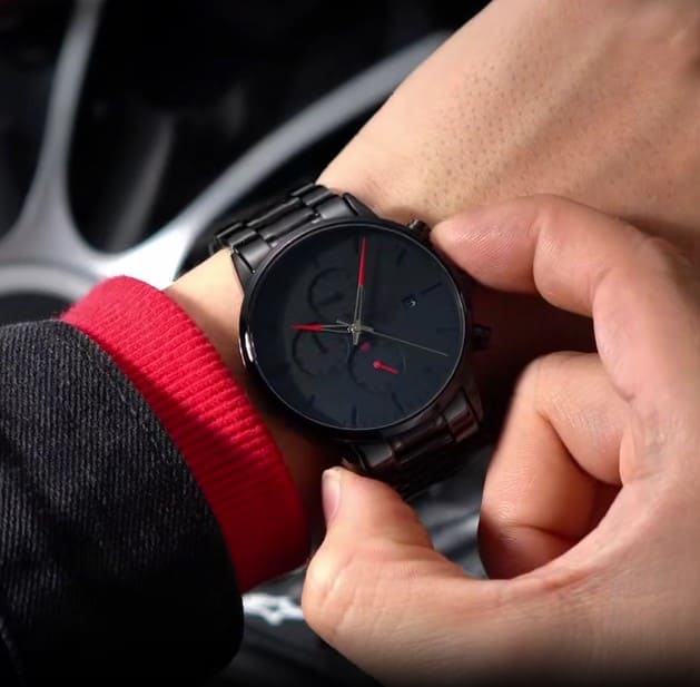 Relógio Nibosi minimalista masculino Preto com ponteiros vermelhos