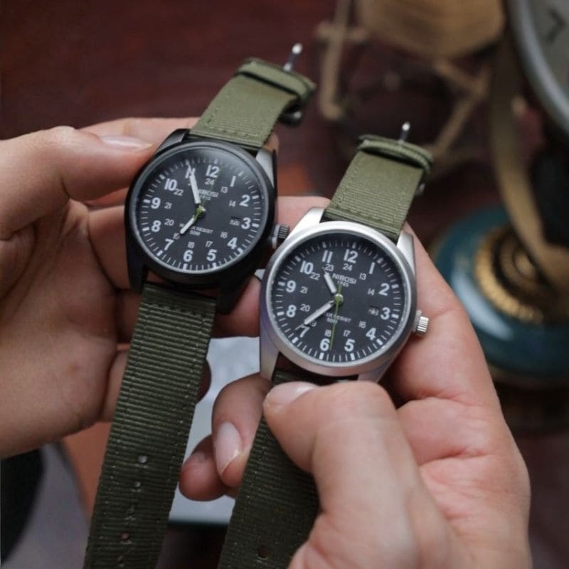 Relógio militar masculino Nibosi prata e preto