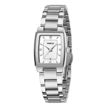 Relógio feminino minimalista pequeno com pulseira prata e visor branco