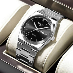 Relógio Nibosi Masculino Minimalista 2658 Com Pulseira de Aço Inoxidável Prata e Visor Preto